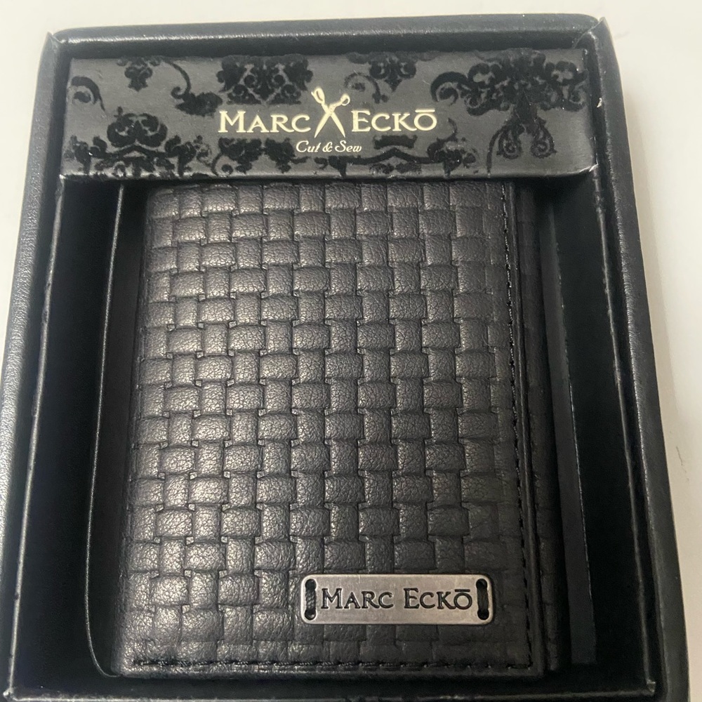 Marc Ecko trifold leather wallet